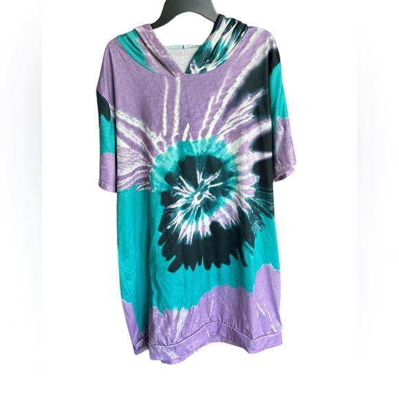 SHEIN Women’s Plus Size Tie-Dye Hooded Shirt - Picture 1 of 5